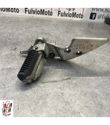 Platine repose pied Avant Droit SUZUKI BANDIT 1200 - 2005