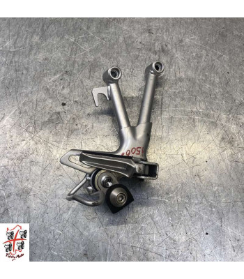 Platine repose pied Avant Droit SUZUKI BANDIT 650 - 2005