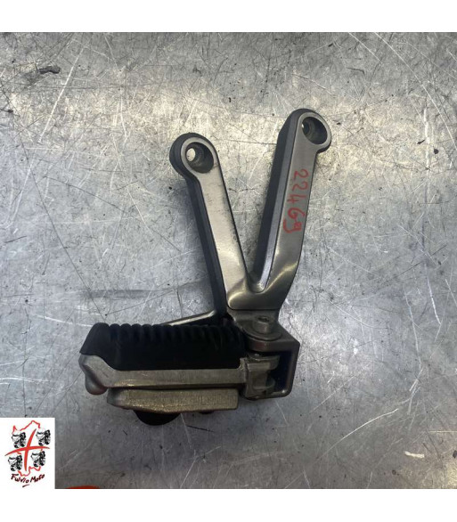 Platine repose pied Arrière Gauche SUZUKI BANDIT 1200 - 2005