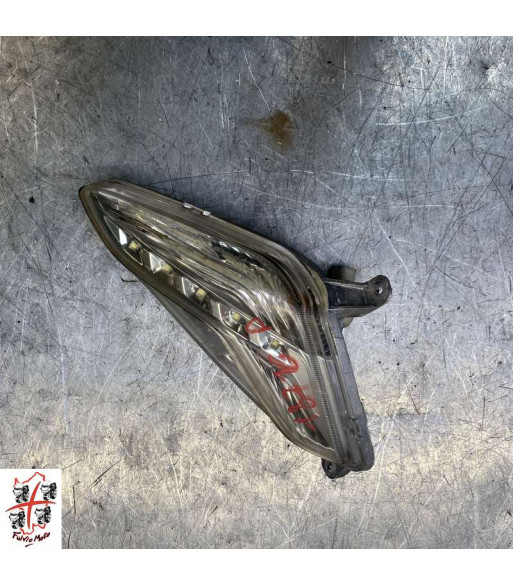 Clignotant Avant Droit PIAGGIO BEVERLY 125 - 2011