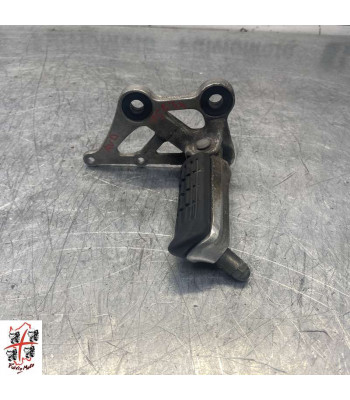 Platine repose pied Avant Gauche HONDA CBR F 1000 - 1997