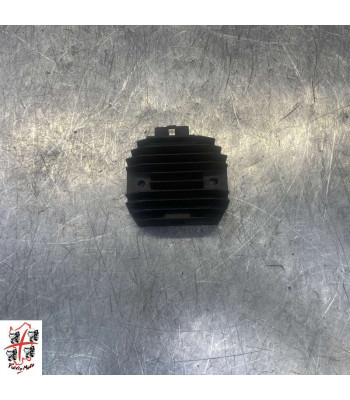 Régulateur YAMAHA FAZER 600 - 2008