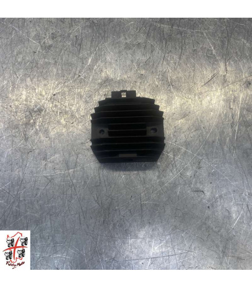Régulateur YAMAHA FAZER 600 - 2008