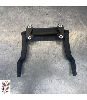 Platine repose pied Arrière Droit YAMAHA xsr 900 - 2023