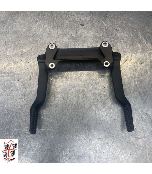 Platine repose pied Arrière Droit YAMAHA xsr 900 - 2023