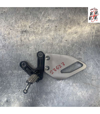 Platine repose pied Avant Gauche YAMAHA xsr 900 - 2023