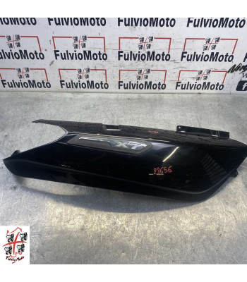 Flanc de selle Droit PIAGGIO x7 125 - 2008