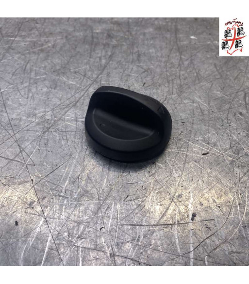 Bouchon ou trappe de réservoir YAMAHA X-MAX 125 - 2025