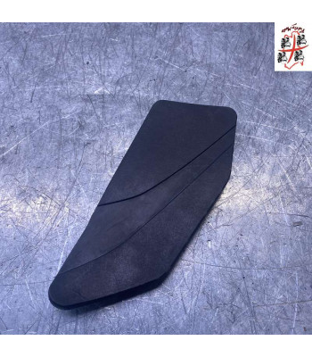 Tapis marche pied Supérieur Droit YAMAHA X-MAX 125 - 2025
