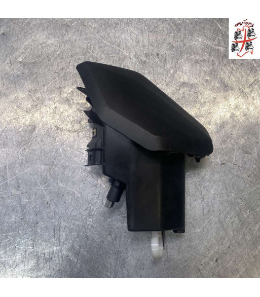 Trappe boite à gant Droit YAMAHA X-MAX 125 - 2025
