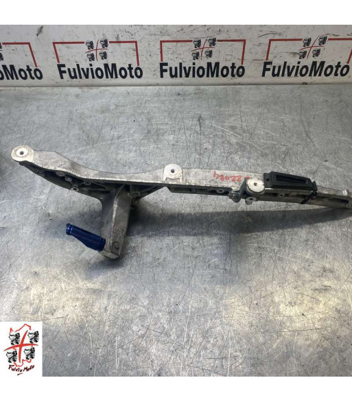 Platine repose pied Droit YAMAHA T-MAX 530 - 2017