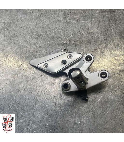 Platine repose pied Avant Droit YAMAHA FAZER 600 - 2004