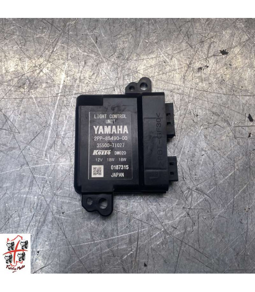 Centrale clignotants YAMAHA T-MAX 530 - 2017 Centrale clignotants YAMAHA T-MAX 530 - 2017