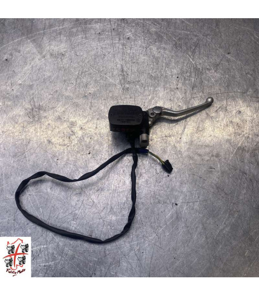 Maître-cylindre de frein Avant YAMAHA T-MAX 530 - 2017 Maître-cylindre de frein Avant YAMAHA T-MAX 530 - 2017
