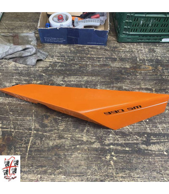Flanc de selle Droit KTM SM 990 - 2017