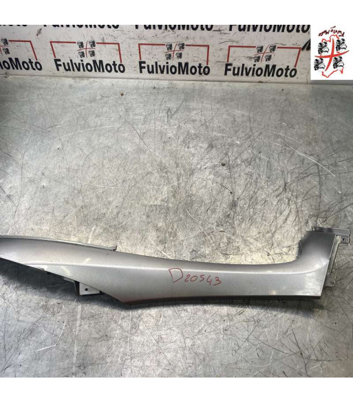Flanc de selle Inférieur Droit PIAGGIO MP3 500 - 2015