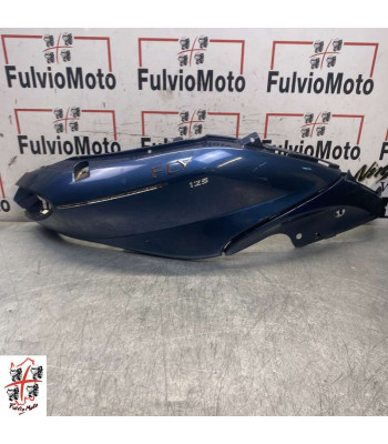 Flanc de selle Droit PIAGGIO FLY 125 - 2009
