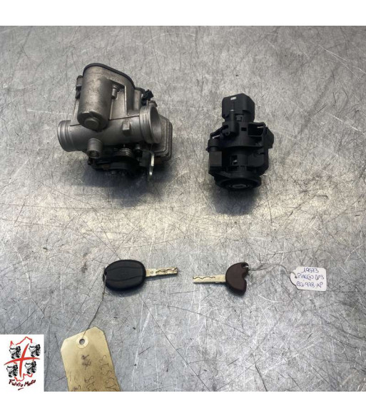Kit serrure Arrière PIAGGIO MP3 300 - 2011 Kit serrure Arrière PIAGGIO MP3 300 - 2011