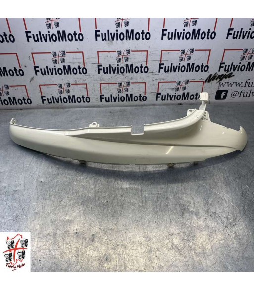Flanc de selle Supérieur Gauche PEUGEOT DJANGO 125 - 2017