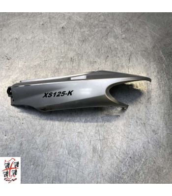 Flanc de selle Gauche SYM XS 125 - 2011