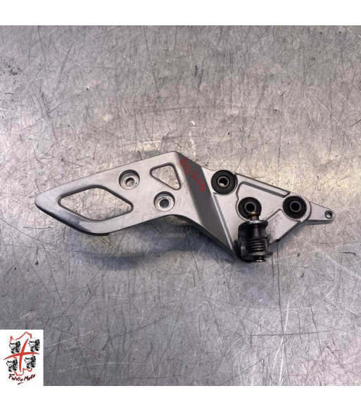Platine repose pied Droit SUZUKI BANDIT 650 - 2006 Platine repose pied Droit SUZUKI BANDIT 650 - 2006