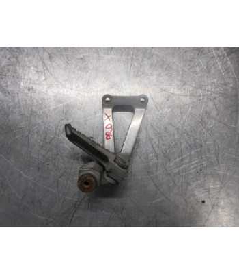 Platine repose pied Arrière Droit KAWASAKI ZR7 - 2001 - Occasion