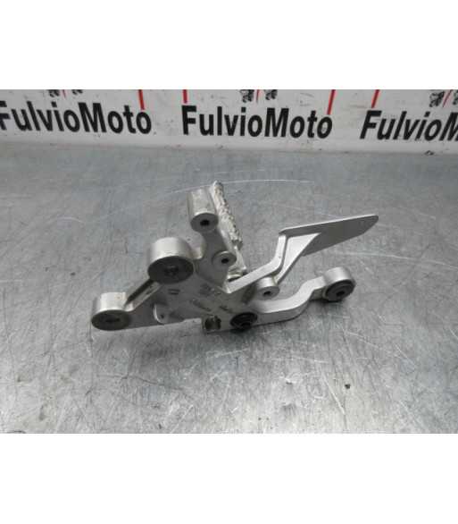 Platine Repose-pied Droit Yamaha GTS 1000 Type 4BH - Occasion - Bon état