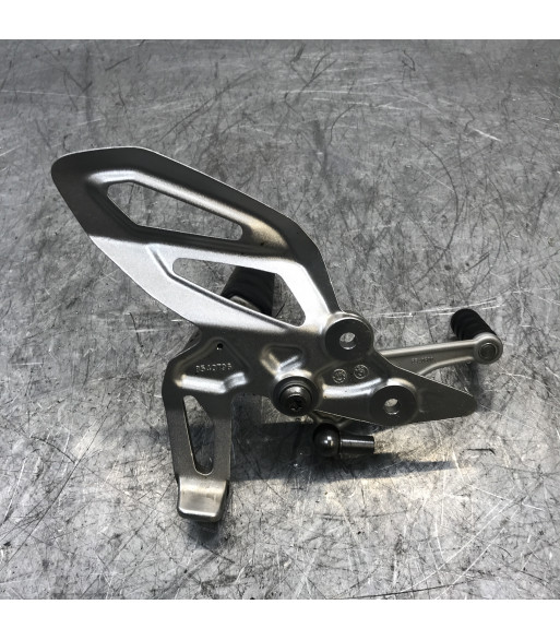 Platine repose pied Avant Gauche BMW R1200R 1200 - 2018